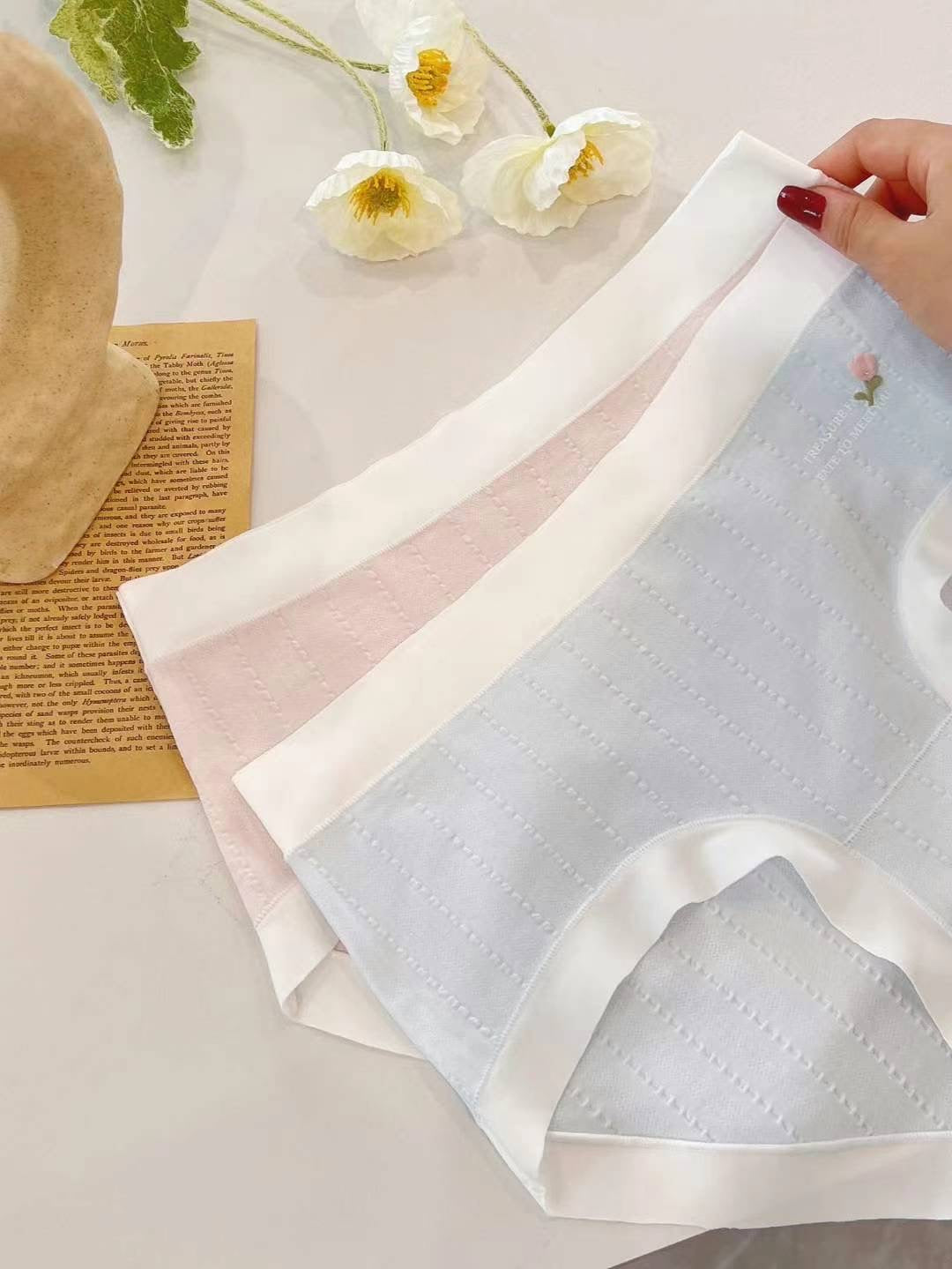 Slim Japanese mid rise women underwear &Sweetheart Give yourself a Flower