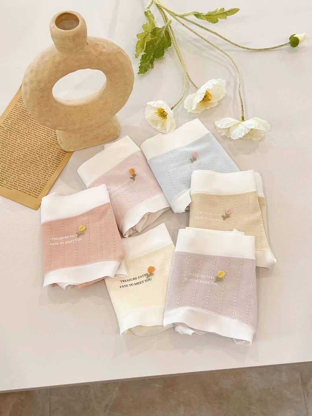 Slim Japanese mid rise women underwear &Sweetheart Give yourself a Flower